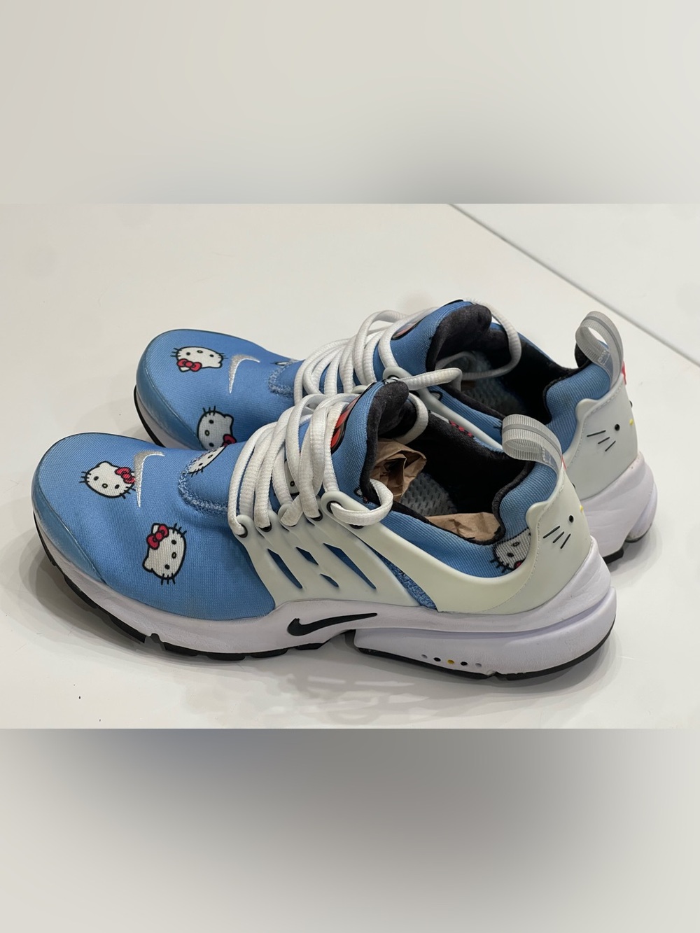 Nike Air Presto x Hello Kitty University Blue Sneakers DV3770-400 - Women 7.5 - Picture 2 of 4